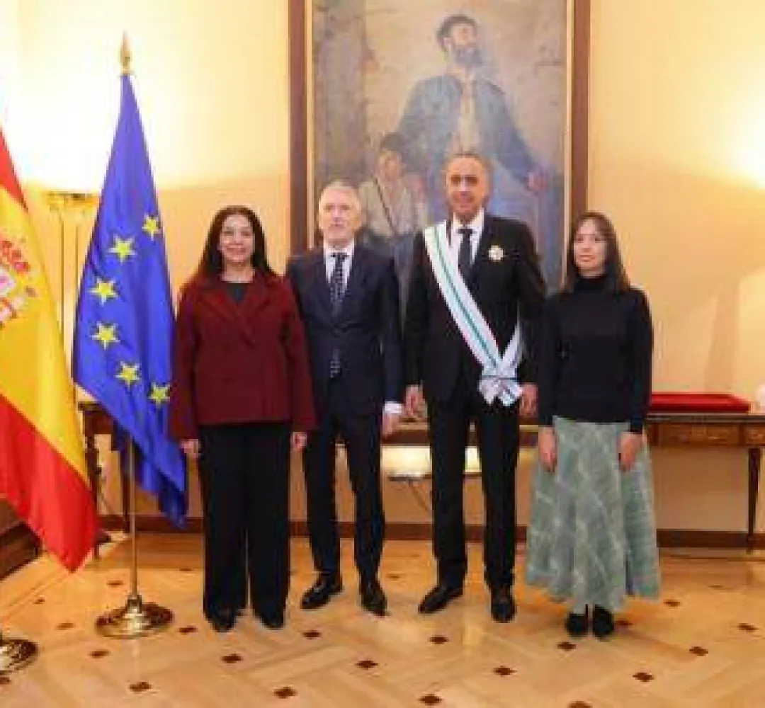 المدير العام للأمن الوطني ولمراقبة التراب الوطني يتقلَّد وسام الصليب الأكبر للاستحقاق للحرس المدني الإسباني